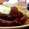 salchichas y patatas