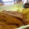 carne, patatas, huevo y salsa
